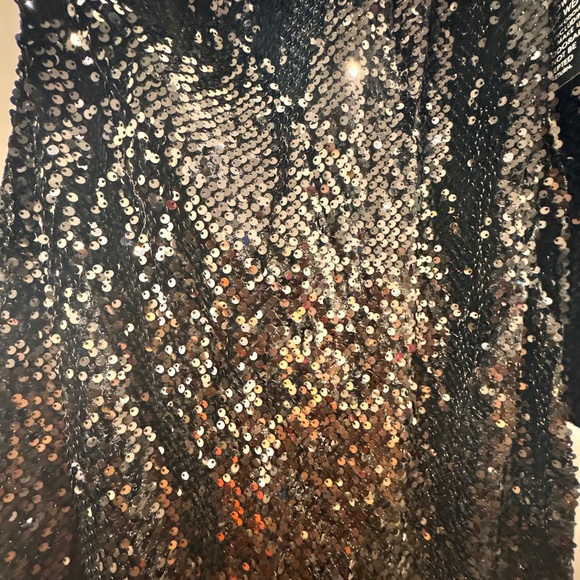 New with tags Black Sequin One Shoulder Midi Dress With Split - Picture 7 of 10